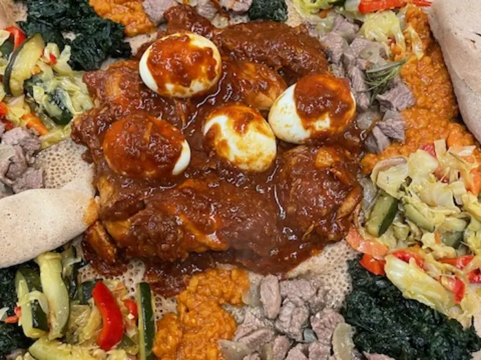 Eritreanska rätter på Restaurang Harnet